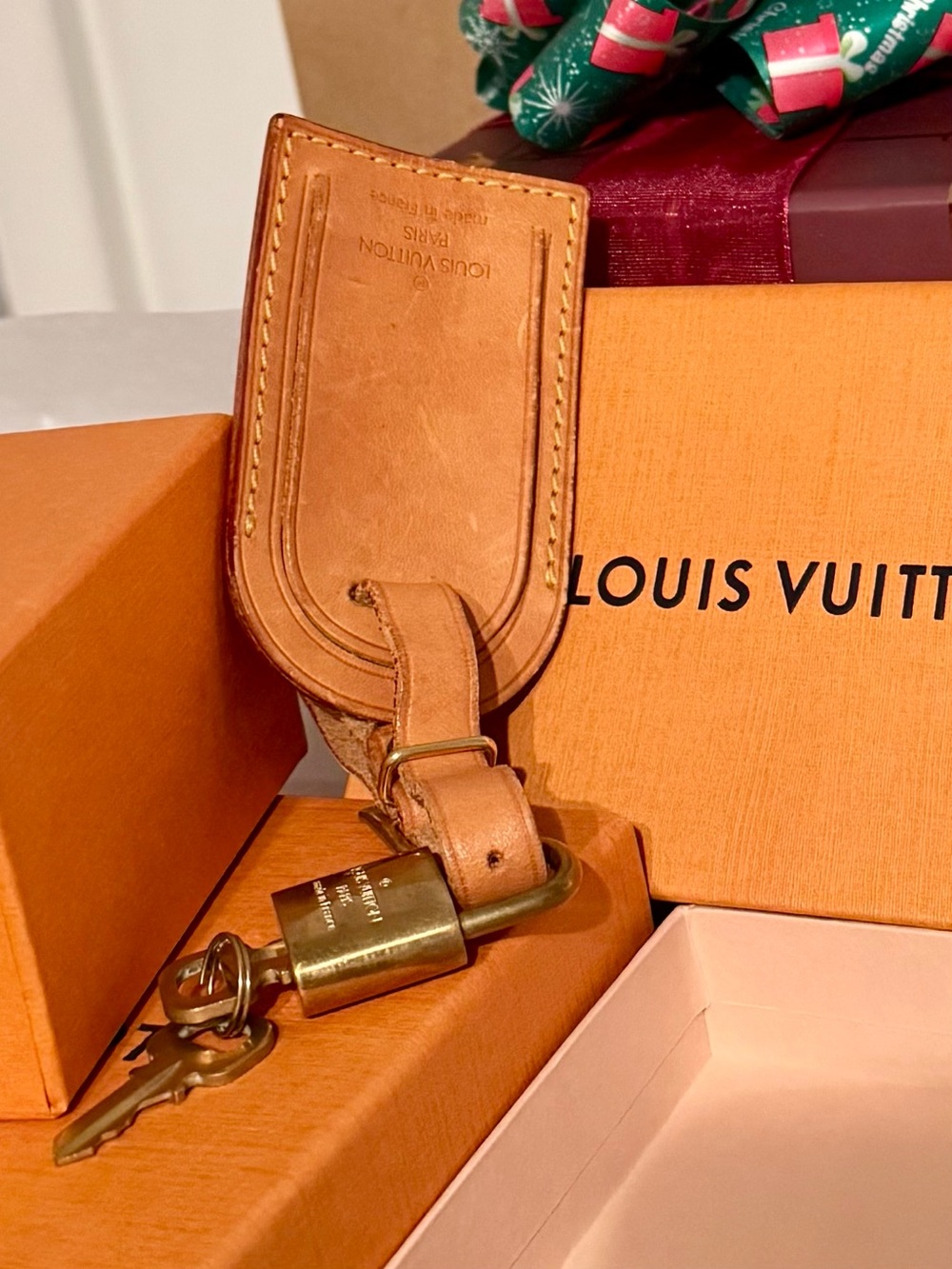 Authentic Louis Vuitton Vachetta Luggage Tag Lock 2 Keys 312 & Box Set - Picture 1 of 10